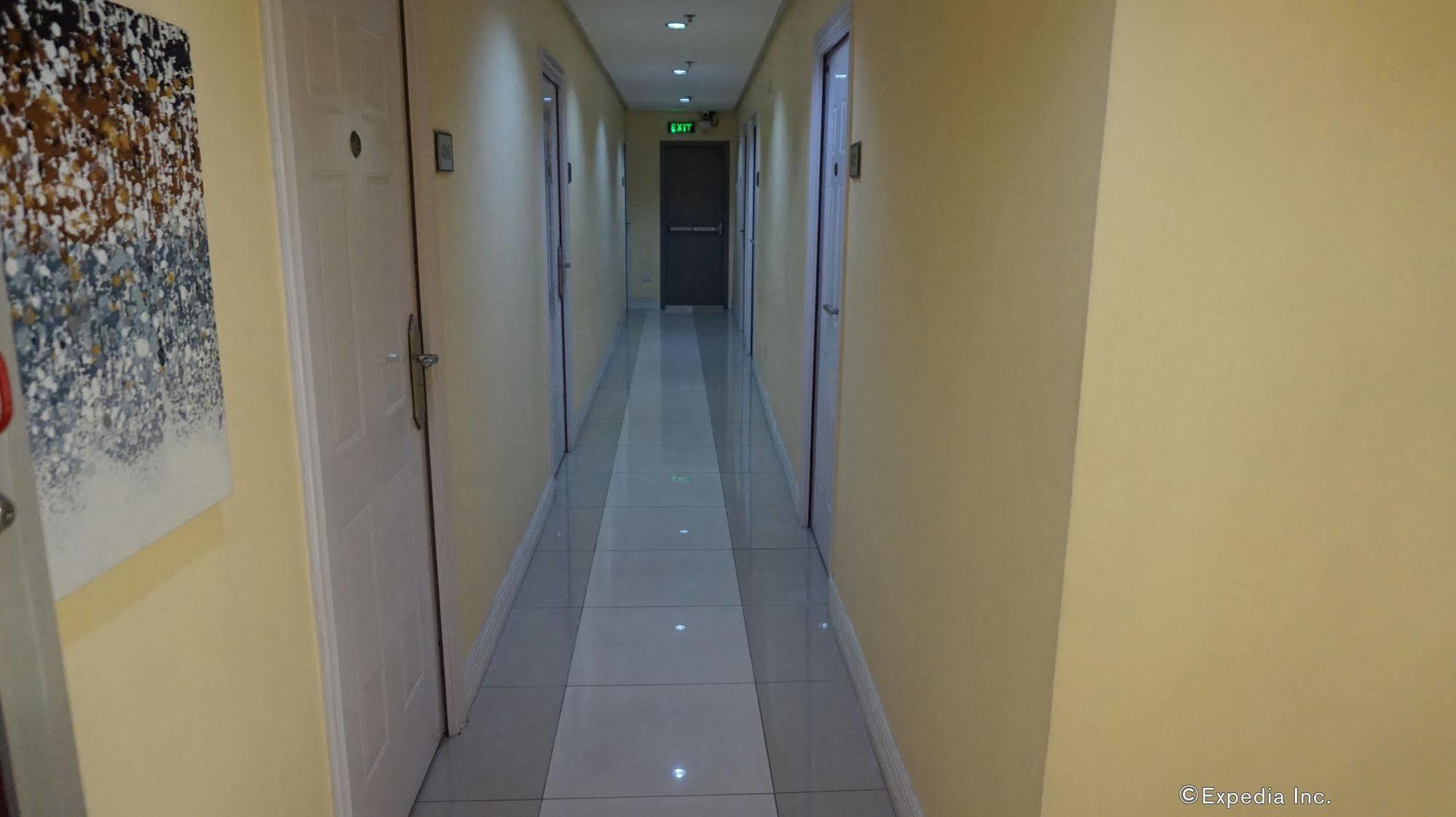 Baymont Suites & Residences Paranaque City Zewnętrze zdjęcie